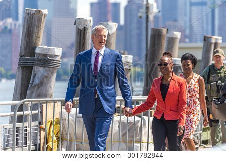New York, Ny, Usa - May 16, 2019: Mayor Of New York Bill De Blasio And His Wife Chirlane Mccray Arri