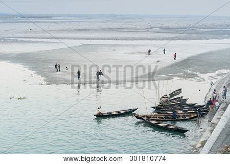 View Of Gajoldoba Barrage With Boats In Foreground, Dooars, North Bengal Of West Bengal, India. It I