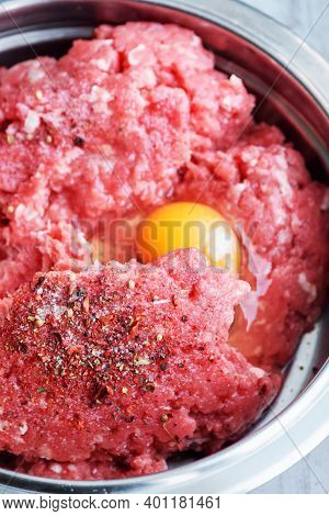 Organic Raw Minced Meat. Minced Meat For Burgers Or Cutlets.