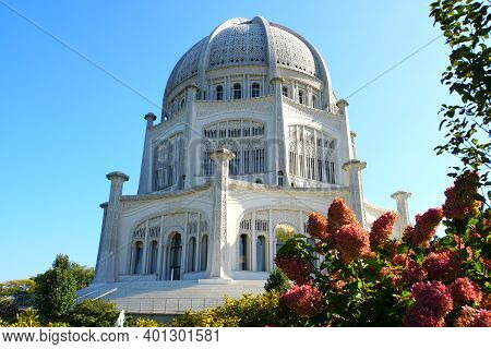 Wilmette, Illinois, U.s.a - October 13, 2018 - The View Of Baha'i House Of Worship During The Day