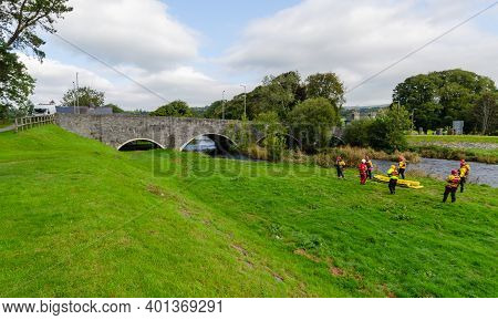 Bala; Uk: Sep 20, 2020: A General Scene In Bala Showing The River Bank Whilst Members Of A Water Inc