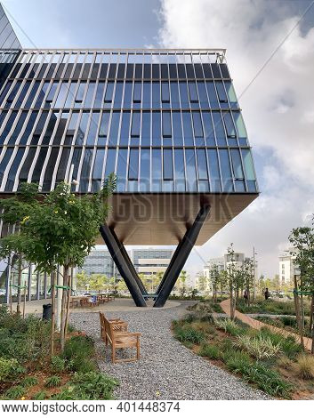 Beer Sheva, Israel - December 22, 2020: Rest Area  In The New High-tech Park In Beer Sheva