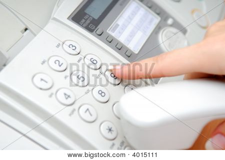 911