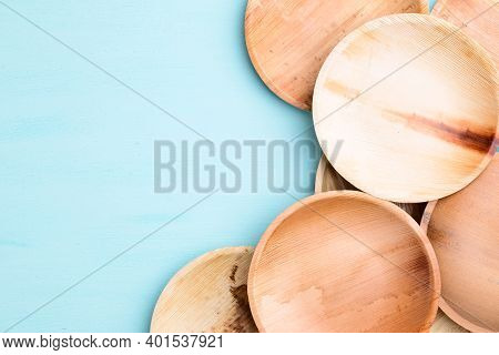 Betal Palm Leaf Plate (biodegradable, Compostable, Disposable Or Eco Friendly Plate) On Pastel Color
