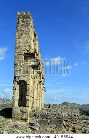 Mur af templet