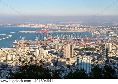 Haifa, Israel, December 25, 2020 : View From The Upper Terrace Of The Bahai Garden To The Downtown, 