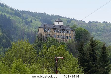 ปราสาทเล็กใน Eifel