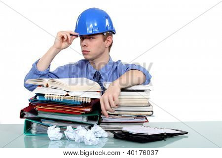 Ingegnere oberati di lavoro