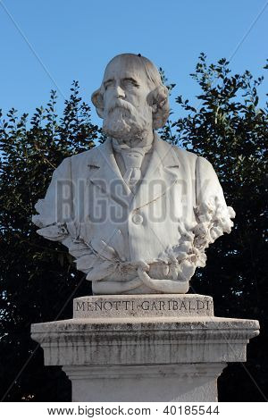รูปปั้นณ Menotti ในสวน Janiculum โรม