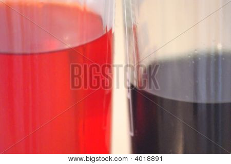 Ad vermelho preto absinto