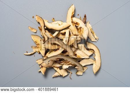 Top View Herb Zhiqiao Or Aurantii Fructus Or Submature Bitter Orange