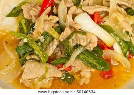 Fried sweet peper with pork