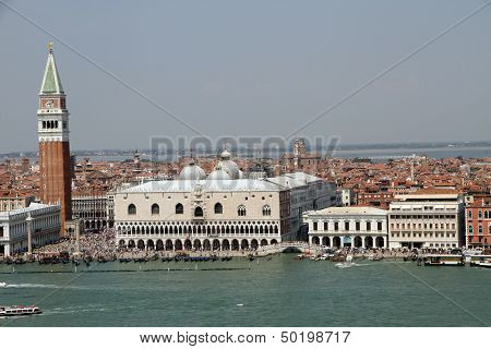 Spectacular Piazza San Marco In Venice With The High Bell Tower And The Ducal Palace 1