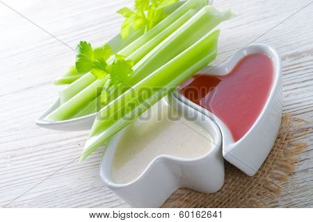 Celery Dippen