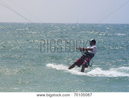 Kitesurfing