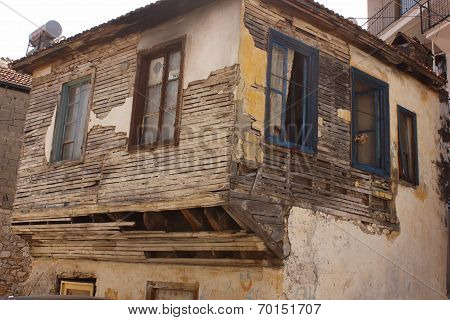 Old Rundown Building Image & Photo (Free Trial) | Bigstock