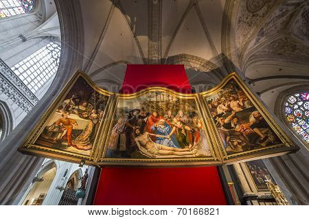 Interiors of Notre dame d'Anvers cathedral, Anvers, Belgium