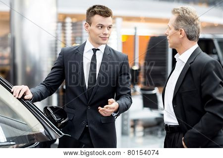 Let Me Show You Interior Of This Car.