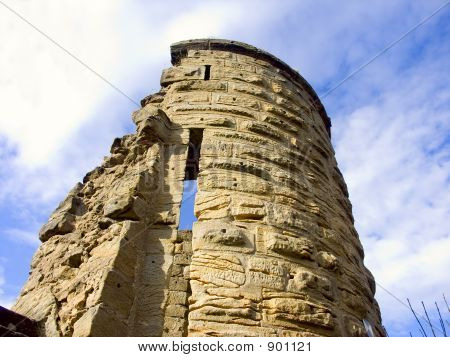 Zerstörte Turm