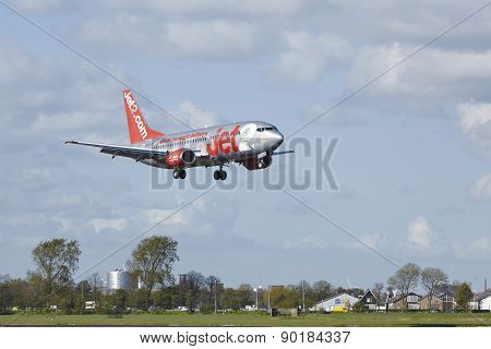 Amsterdam Airport Schiphol - Boeing 737 Of Jet2 Lands