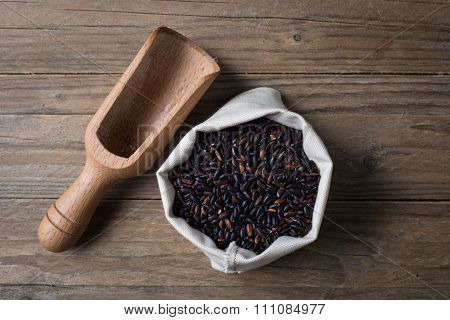 Black Venere Rice With Bailer