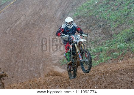 Unidentified Riders At The Track, Class 