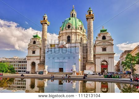 Vienna, Austria-spetember 10, 2015:charles Church (karlskirche) On Charles' Square(karlsplatz),vienn