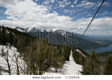Subiendo el tranvía para una vista panorámica del lago Wallowa