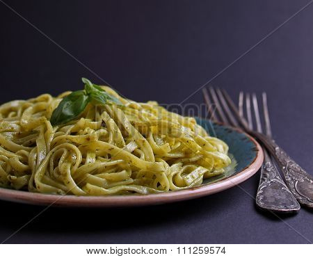 Pasta With Pesto Basil