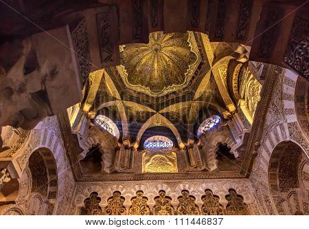 Mihrab Moslem Islam Prayer Niche Chapel Arches Mezquita Cordoba Spain
