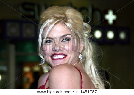 02/14/2005 - Hollywood - Anna Nicole Smith at the 