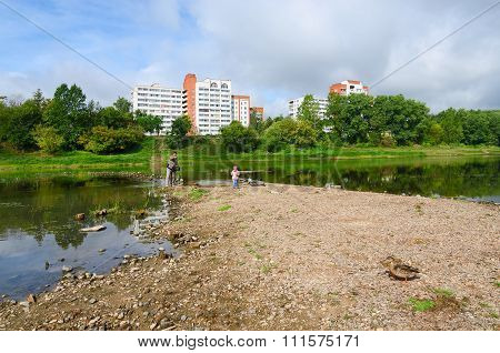 Ecology. Shallowing Of Western Dvina River Bed Due To Dry Summer, Vitebsk