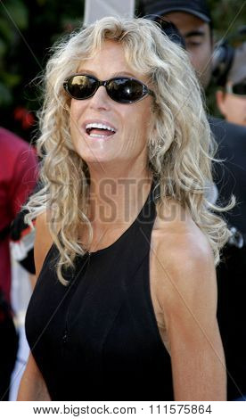 HOLLYWOOD, CA - OCTOBER 05, 2005: Farrah Fawcett at the remembering Rodney Dangerfield held at at the home of Joan Dangerfield in Hollywood, USA on October 5, 2005.