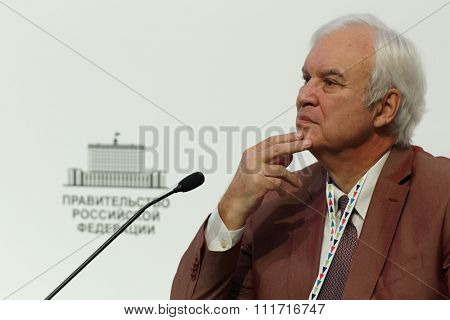 ST. PETERSBURG, RUSSIA - DECEMBER 14, 2015: Showman Vladimir Molchanov at the plenary meeting during 4th St. Petersburg International Cultural Forum