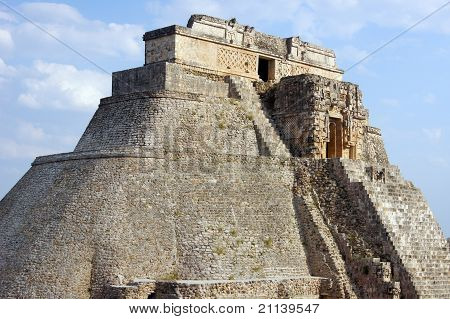 Pyramida v Uxmal