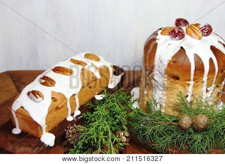 sweet bread Christmas pudding cin dried and glazed fruits and sparkling beverages