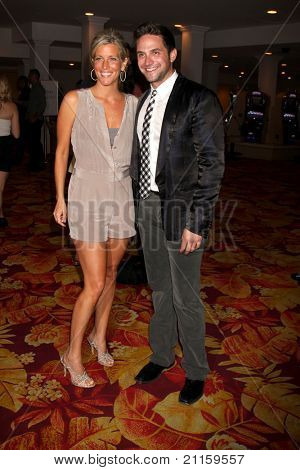 ลาสเวกัส - 18 jun: Laura Wright, Brandon Barash Pre-Emmy ฝ่ายนวัตกรรมของศิลปิน 