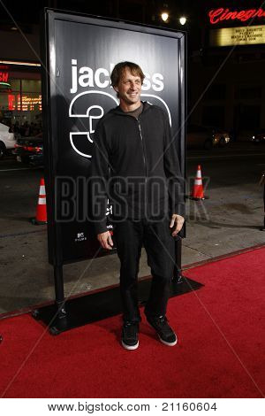LOS ANGELES - 10 huhtikuu: Tony Hawk Jackass 3D ensi-ilta pidettiin Grauman's Chinese Theater Los 