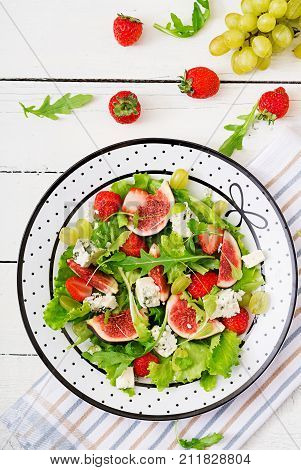 Easy Vegetarian Salad With Figs, Strawberries, Grapes, Blue Cheese 