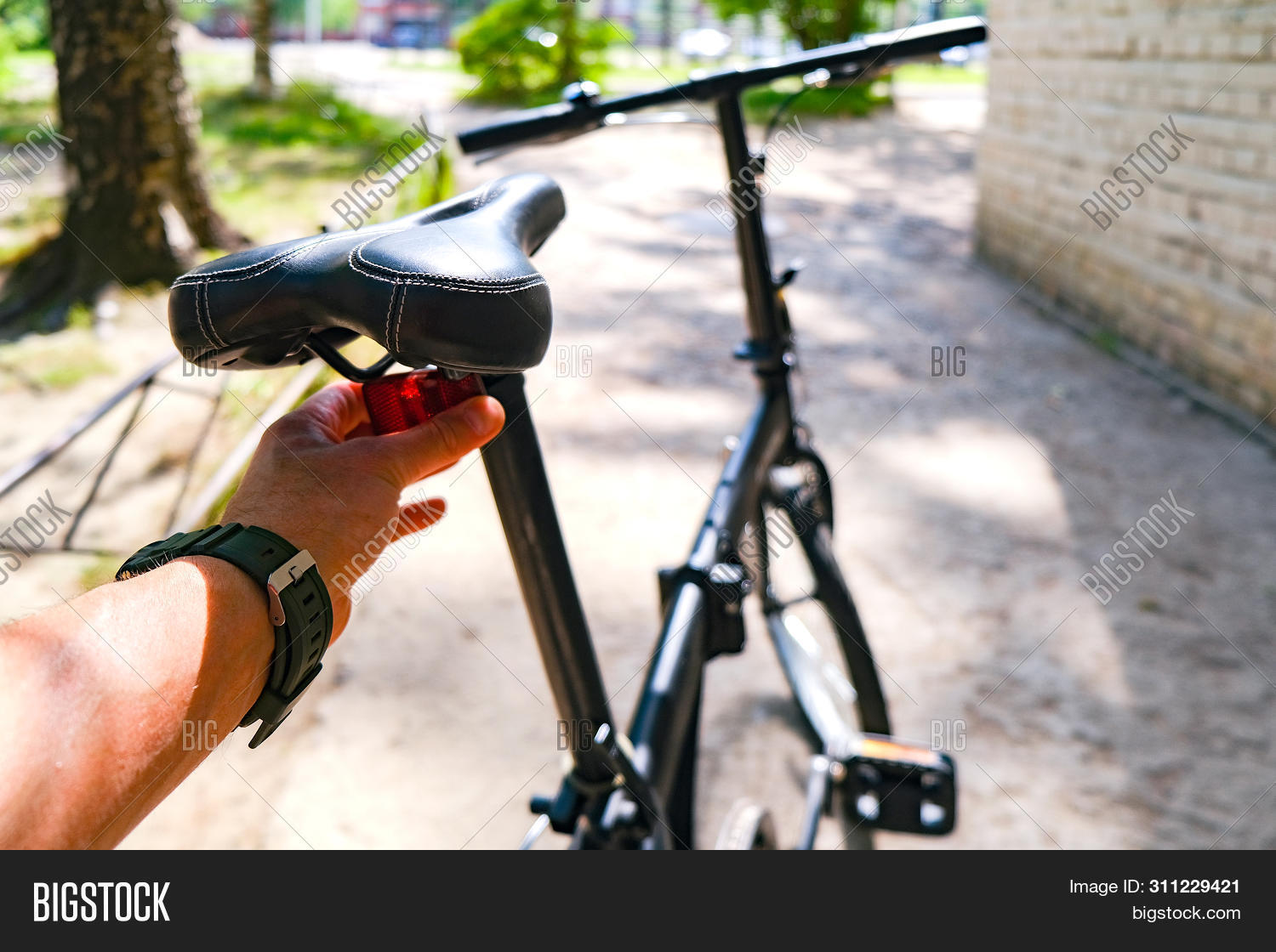 bike stand photography