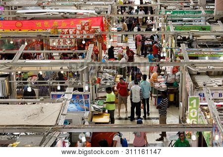 Singapore-dec 30 2018:people Visit Seafood Shop At Singapore Little Indian Area,tekka Centre Market 