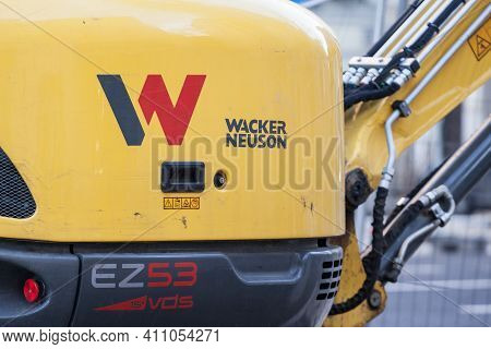 Belgrade, Serbia - January 30, 2021: Wacker Neuson Logo On One Of Their Machinery Engine, An Excavat