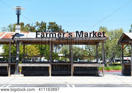 COSTA MESA, CALIFORNIA - 23 APRIL 2020: Farmers Market stands at the South Coast Collection (SoCo). 