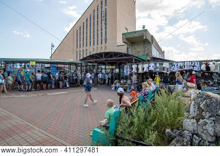 Ai-petri, Crimea - July 5, 2019. Tourists Queuing Up For Cable Car At The Top Of Mount Ai-petri
