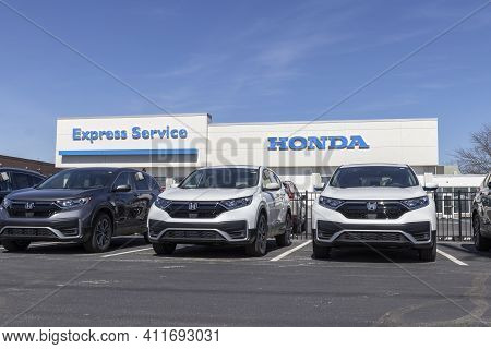 Indianapolis - Circa March 2021: Honda Motor Co. Automobile And Suv Dealership. Honda Manufactures A