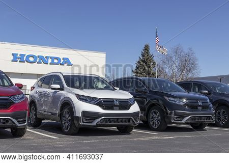 Indianapolis - Circa March 2021: Honda Motor Co. Automobile And Suv Dealership. Honda Manufactures A