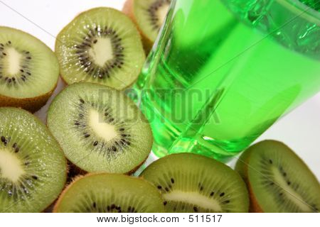 Kiwi šťáva