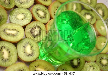 Kiwi šťáva