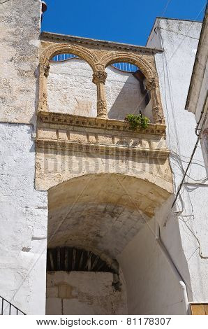 Alleyway. Laterza. Puglia. Italy.