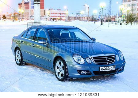 Mercedes-benz W211 E-class